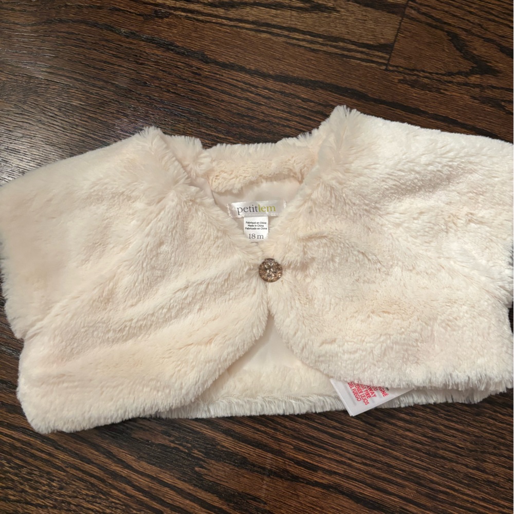 PetitLem Cream Capelet in size 18 months
